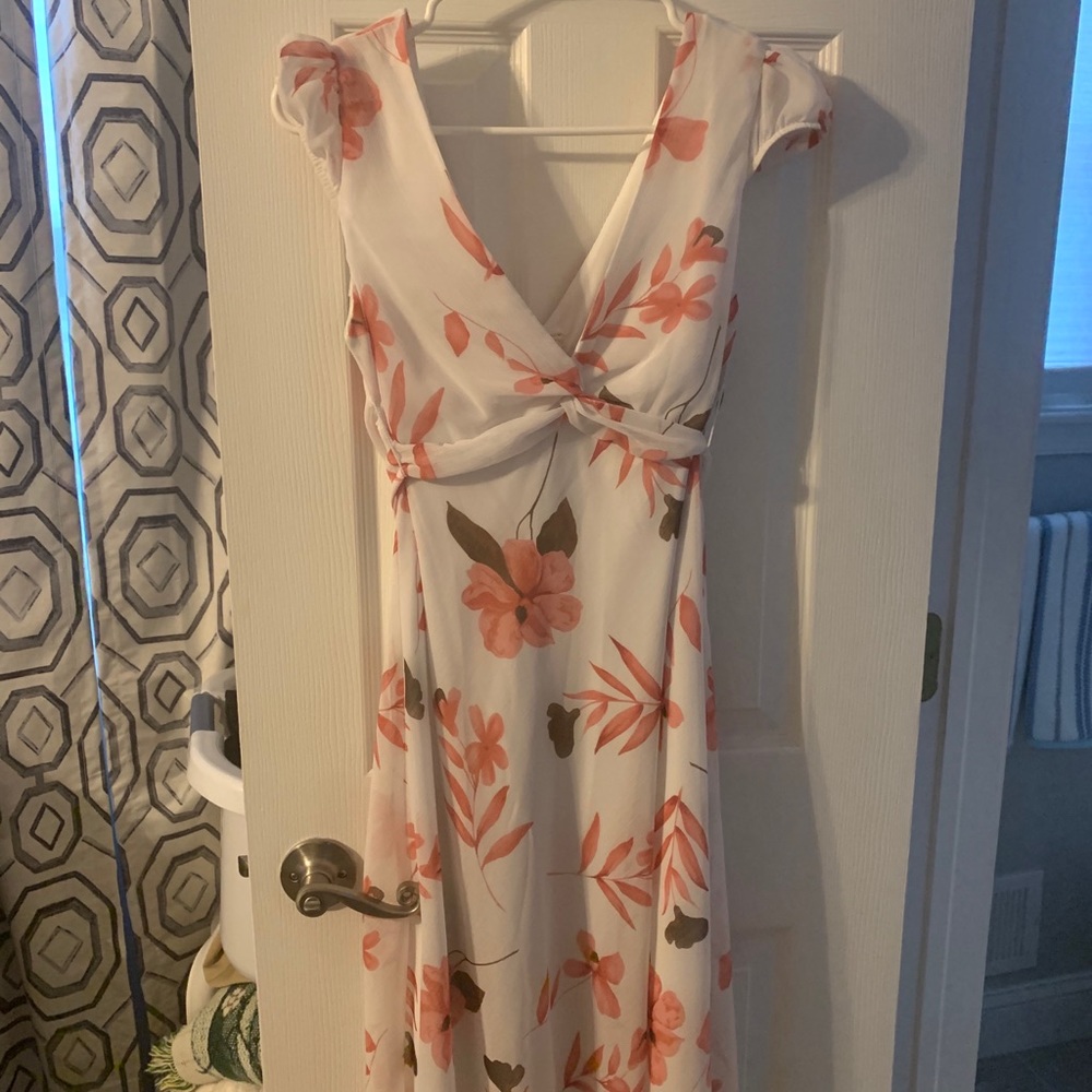 Floral sundress no smoking no pet home